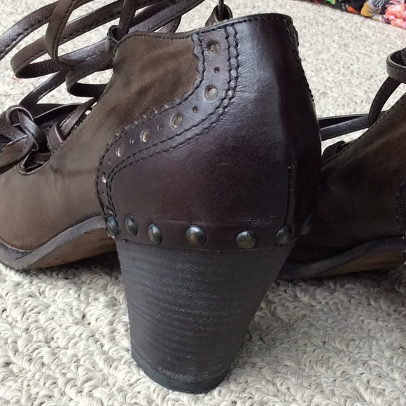 Moma Ankle Wrap Shoes - Picture 6 of 8